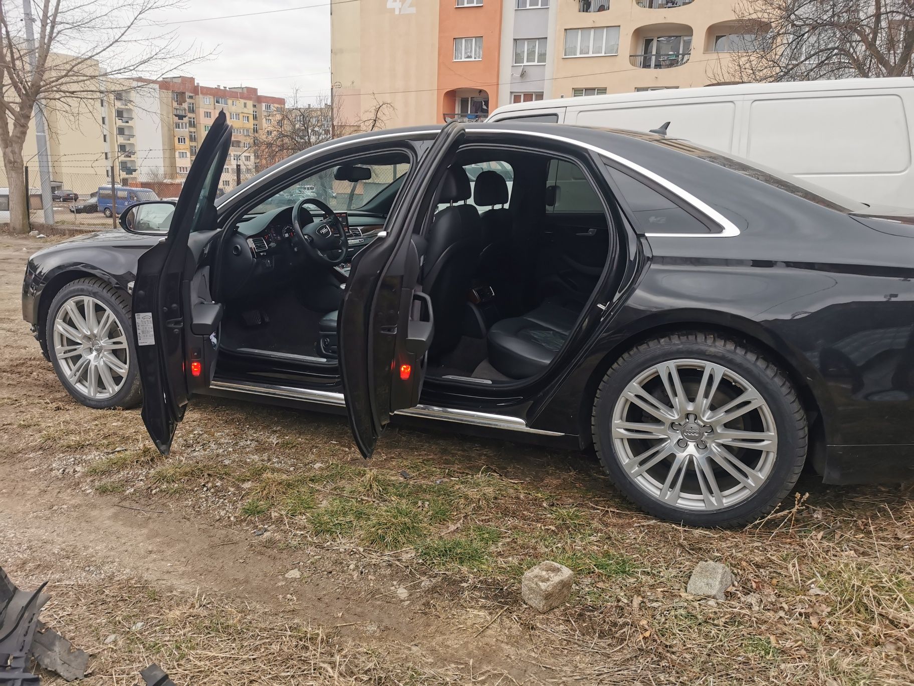 Audi a8 d4  на части 3 TDI