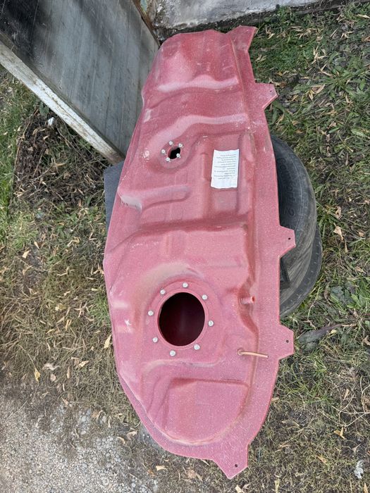 Продам бензобак на рав 4 3-го поколения