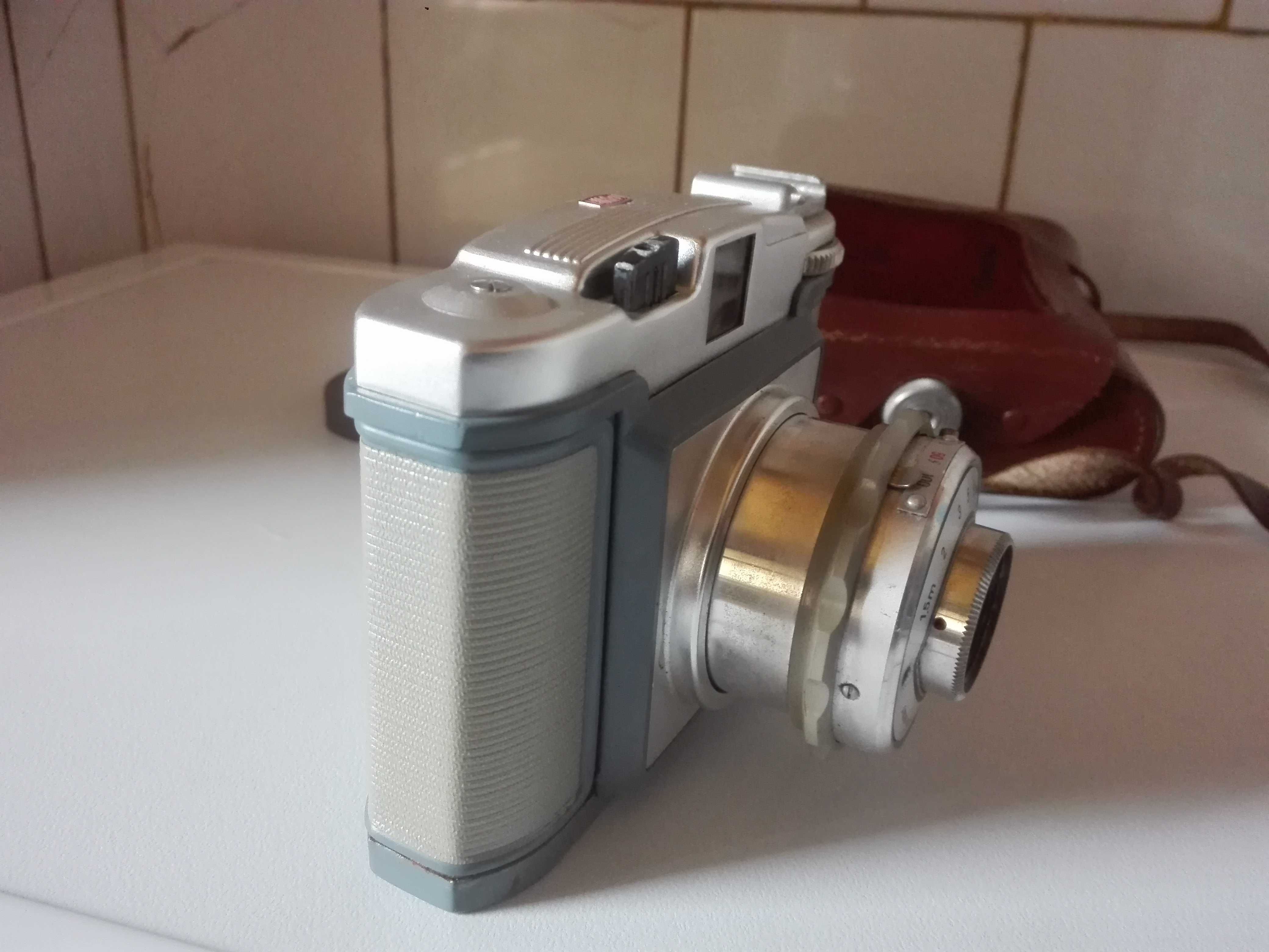 Фотоапарати -Perfekta II, Kodak Instamatic 25 Camera и BILORA BELLA66.