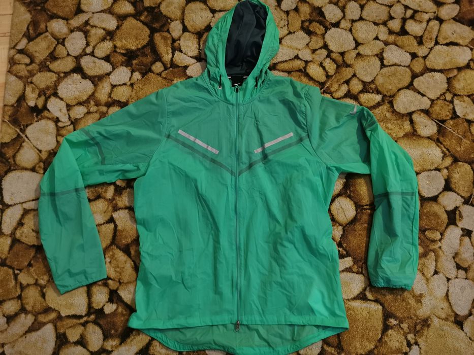 Foita Nike Running LHoka Mammut Salewa Salomon La Sportiva