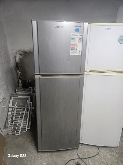 Продам холодильник