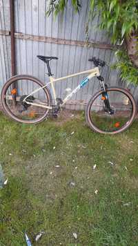 Vand urgent Mtb Marin bobcat 4 pe 29 usor neg 1800 lei