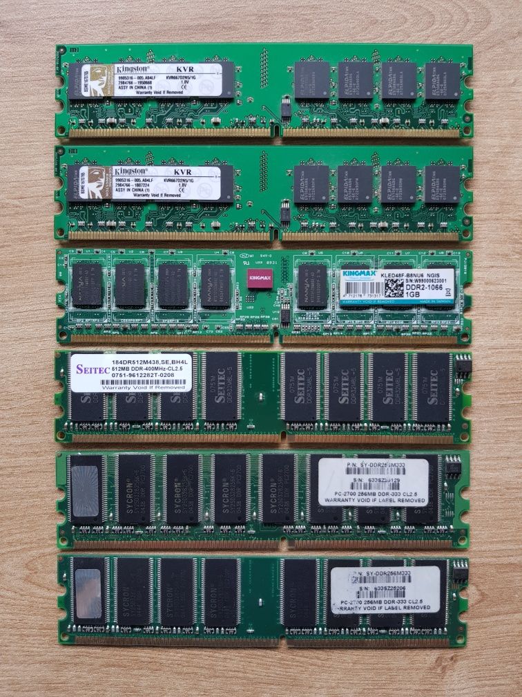 Memorii RAM  DDR2 1GB / DDR 512MB/256MB