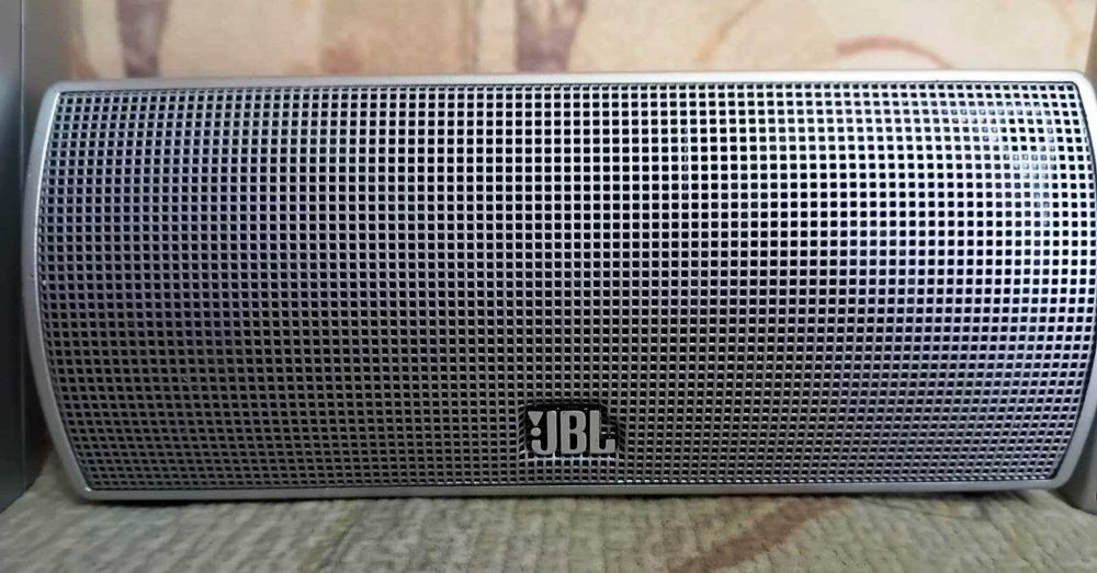 Vand 5 boxe sateliti   JBL made in SUA 300 lei