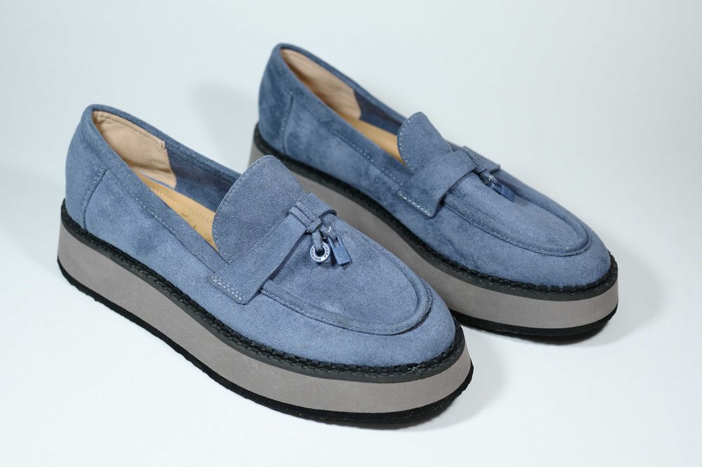 Туфли лоферы новые