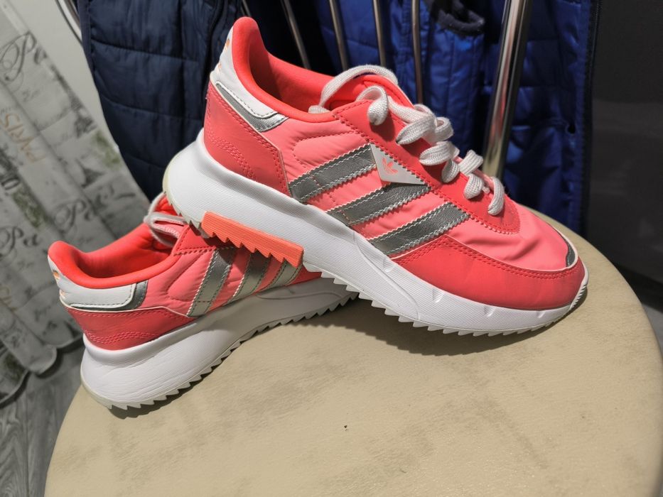 Adidași  Doamne/Domnișoare