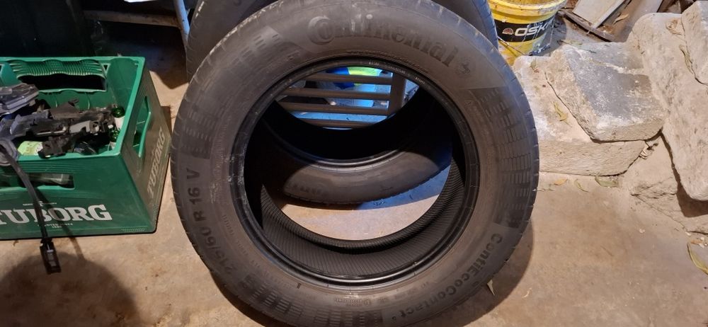 2 buc anvelope 215 60 16 continental