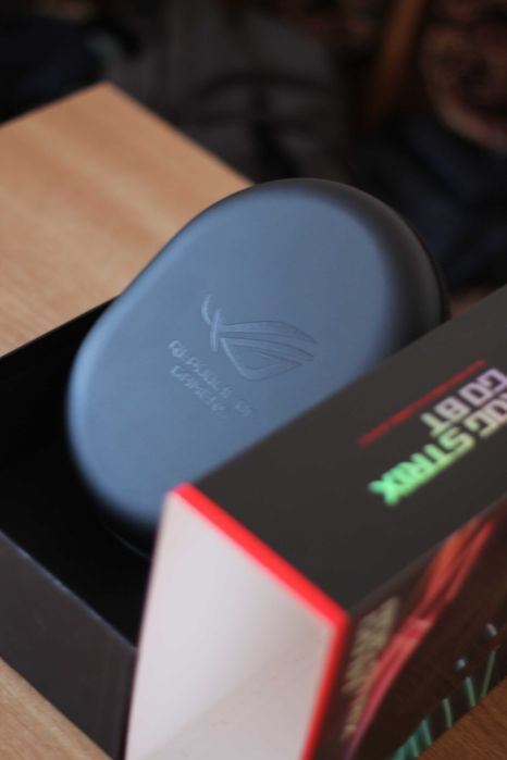 Vand Casti Gaming Asus ROG Strix GO BT