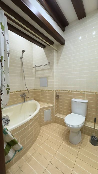 Аренда 1*2 комнатной квартиры ЦУМ ор-р 110-школа|поставлен новый диван