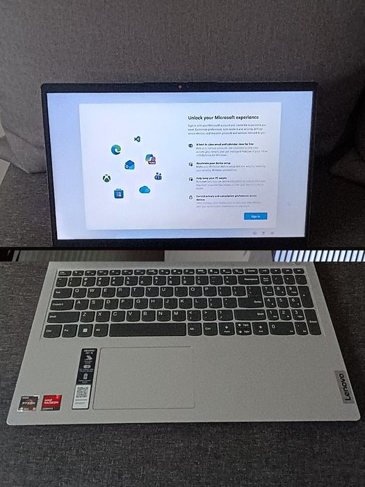 Laptop LENOVO IdeaPad 1 15AMN7