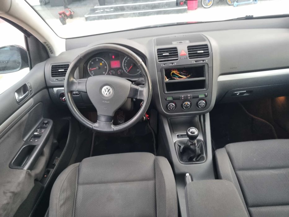Volkswagen Golf V