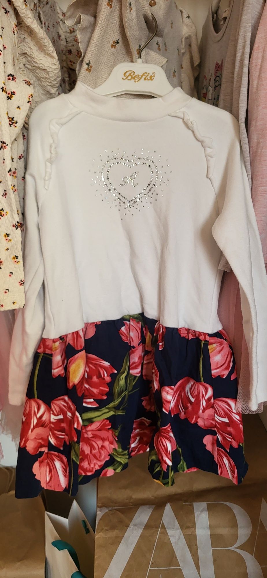 Детски рокли 110,116,122, Zara и др.