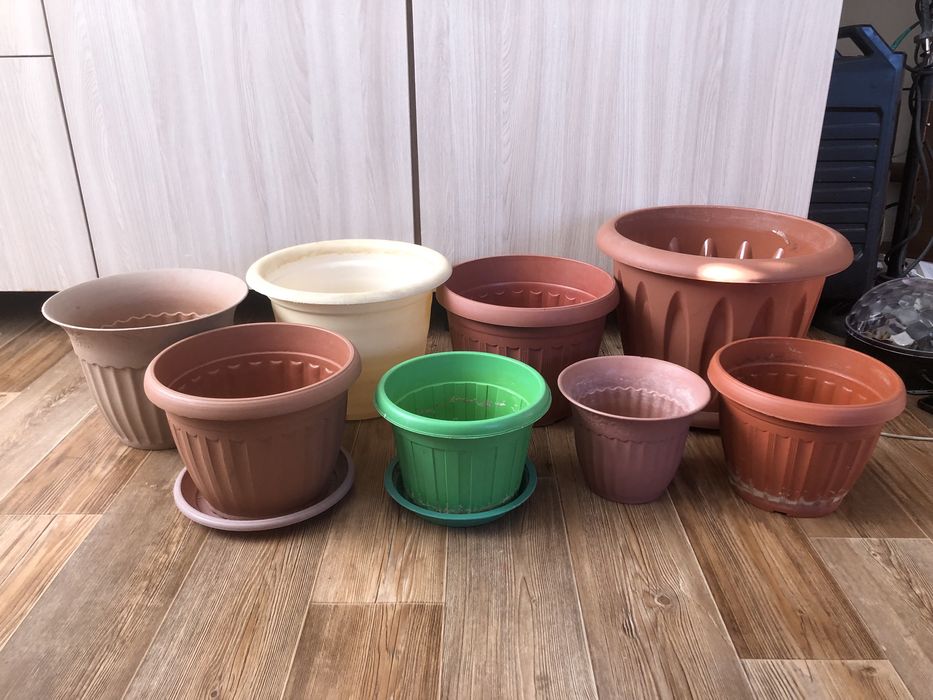 Продам горшки для цветов