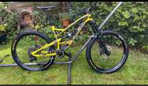 YT Capra CF PRO 2017