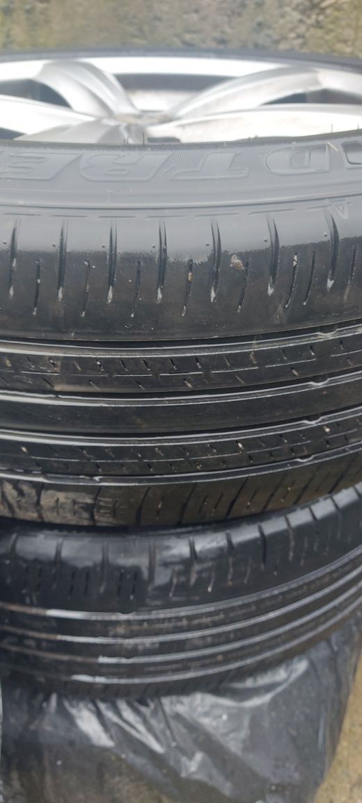 Vind jante r18 cu cauciucuri de vara Dunlop stare perfectă