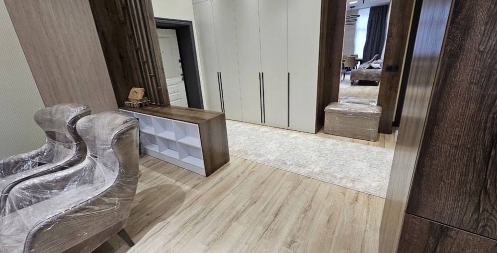 Продается 2х комнатная квартира в ЖК Oq Saroy Deluxe , МирзоУлугбек