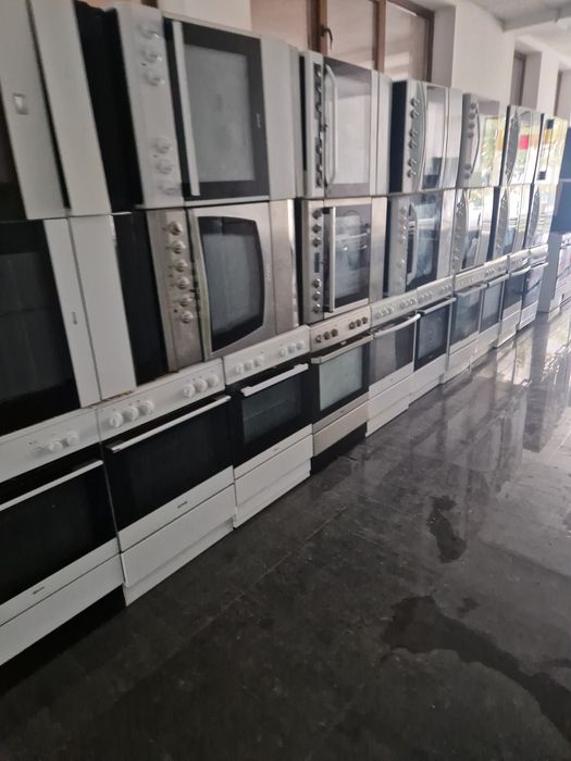 Фурна с керамични котлони Voss