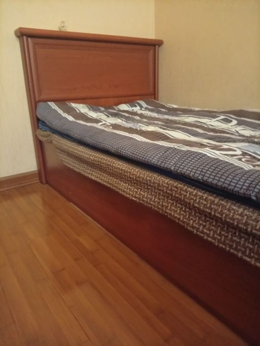 Срочно продаю кровать