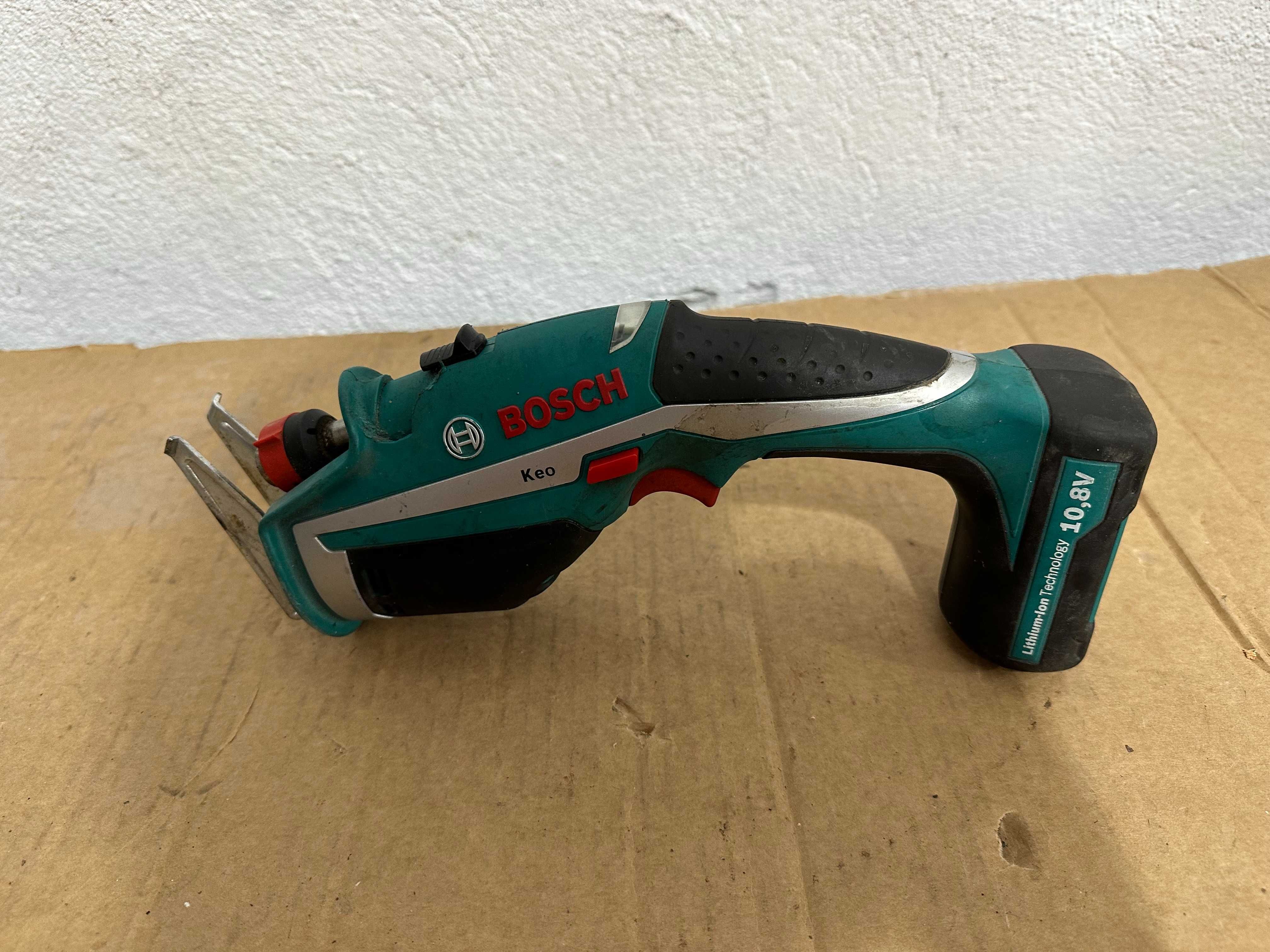 Саблен трион - Bosch 10.8 V li ion