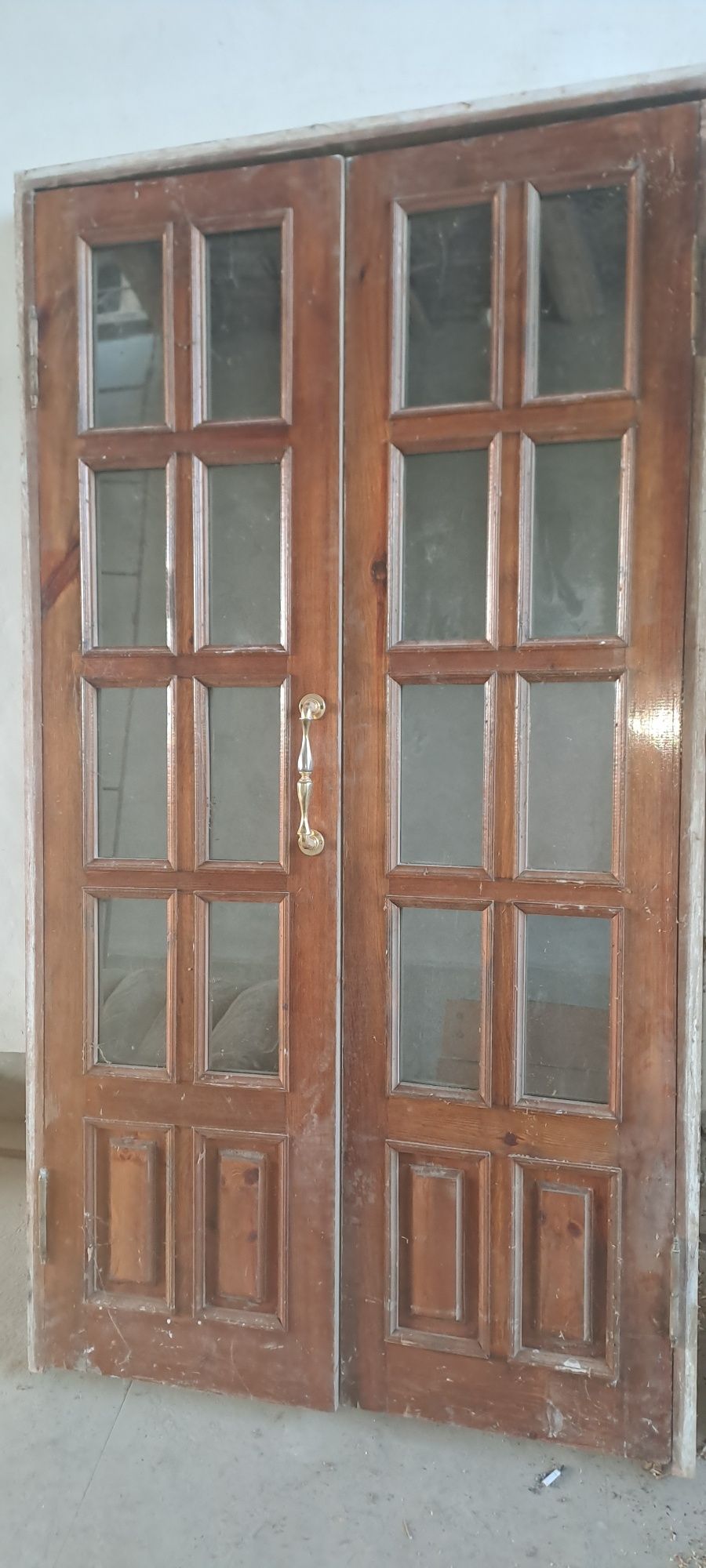 Eshiklar sotiladi