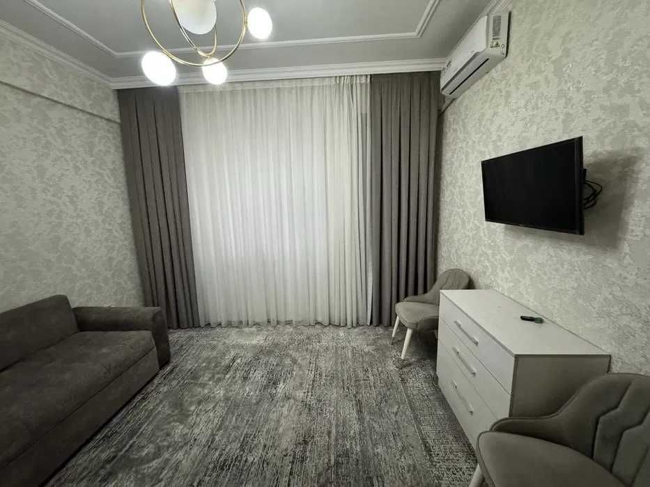 Продается 3-комная квартира рядом с метро Дустлик, 96м2, евро ремонт