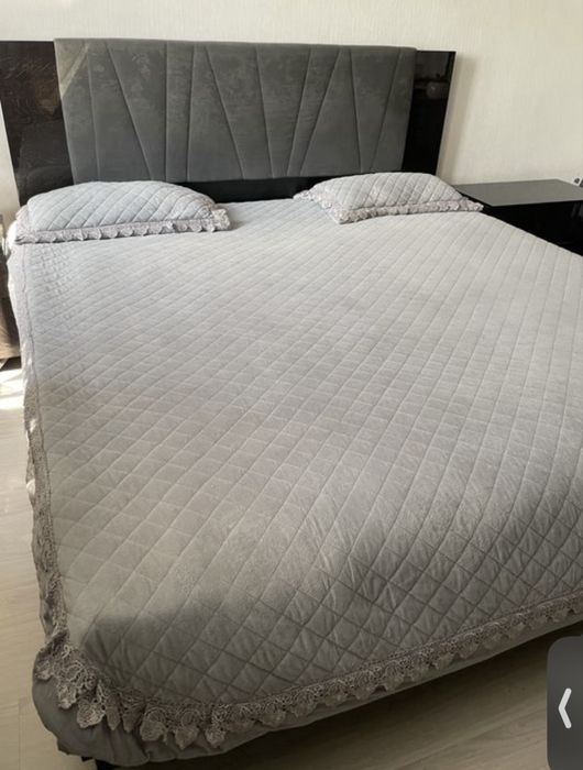 Продам кровать и 2 тумбы Bravo Италия