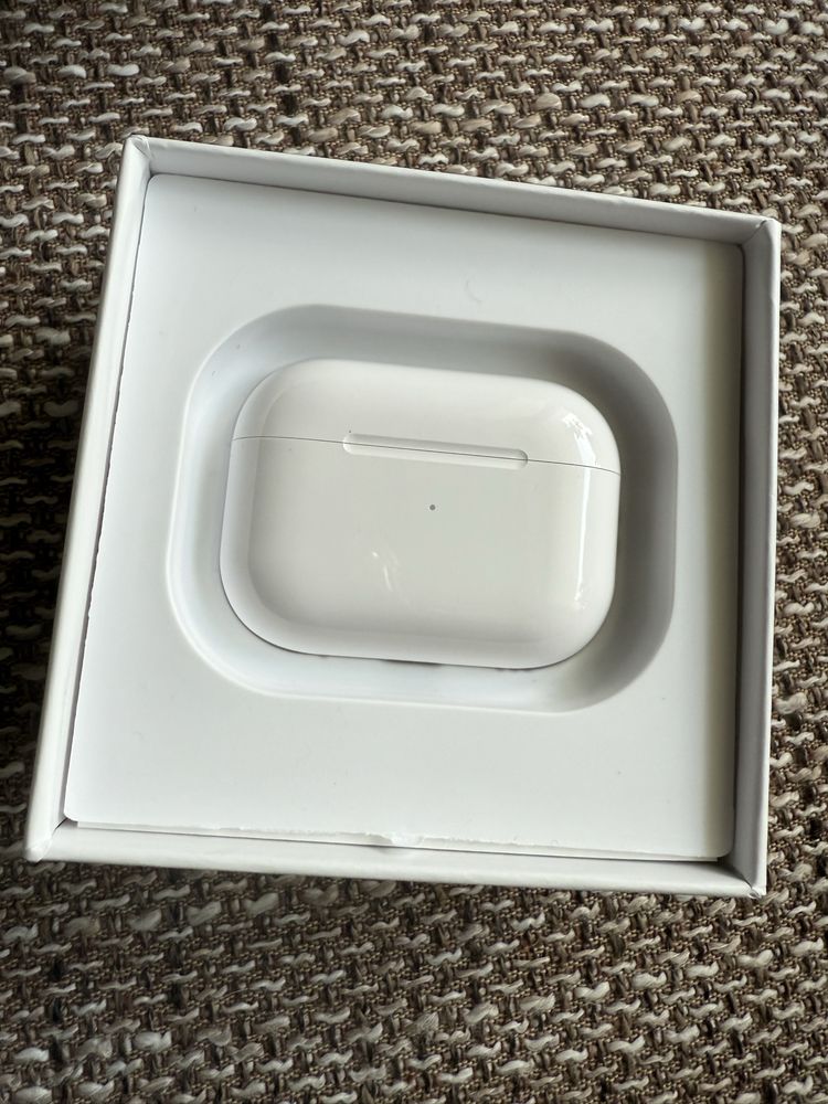 Air Pods Pro 2nd Generation - USB C, 2024