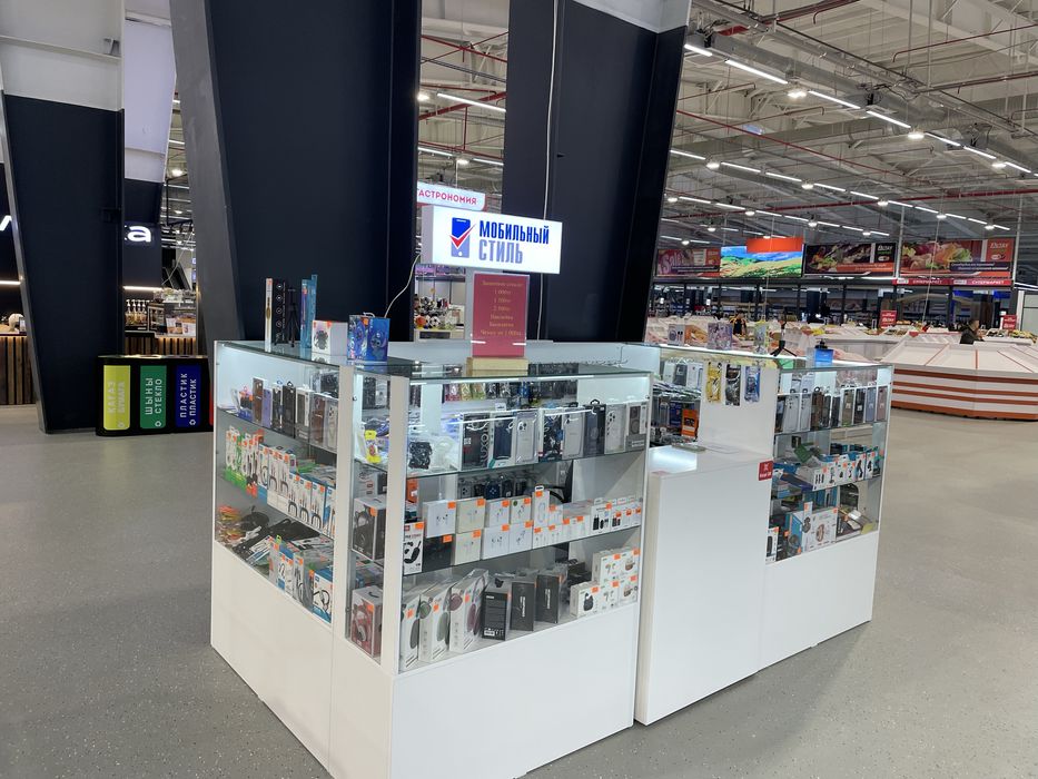 Продам витрины (отдел) можно с местом