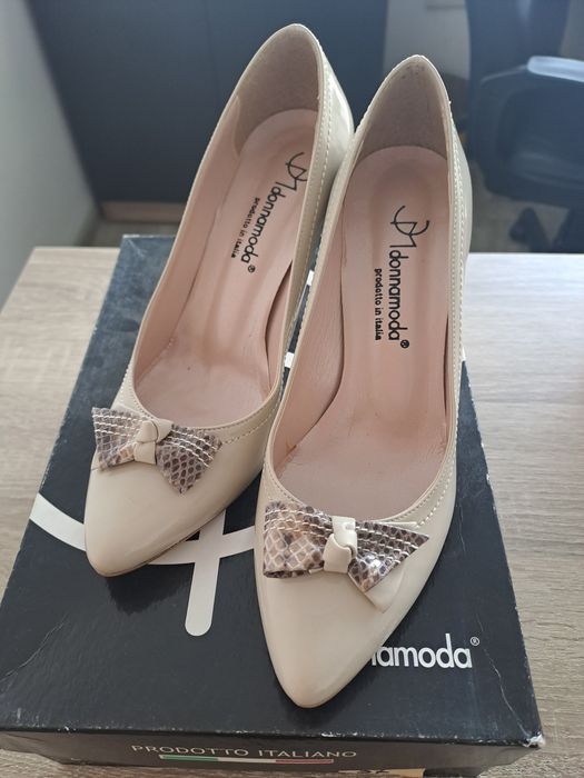 Намалени! Нови елегантни италиански обувки с ток,  37