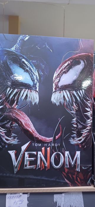 Фигура на Venom и Deadpool 35св