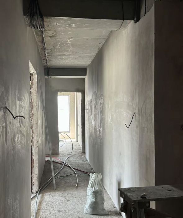 Штукатурка стен , шпатлёвка стен и потолков , ремонтные работы