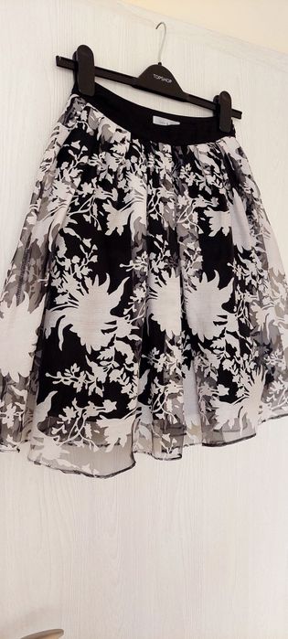 Официална пола, 38 (S)