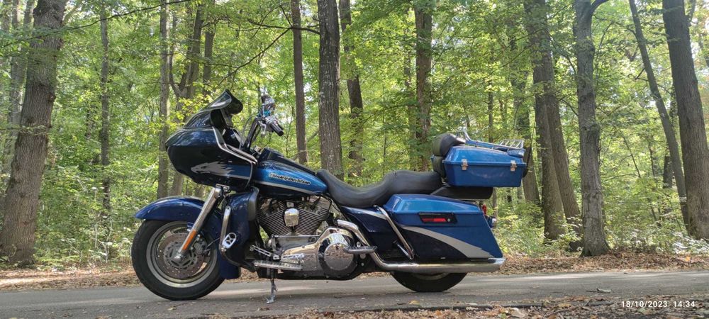 Se vinde Harley-Davidson Road Glide Screamin’ Eagle