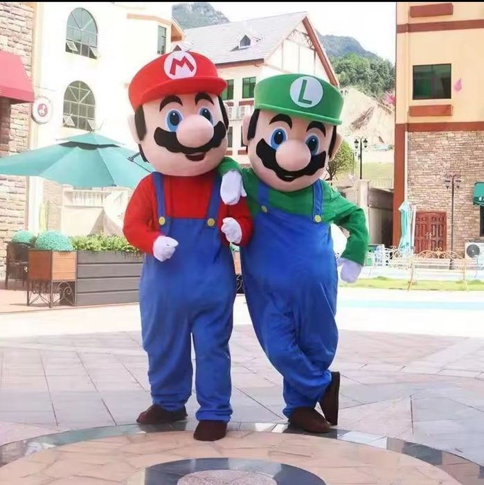 Super Mario acum la dublu