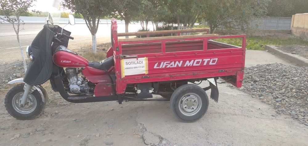 Mototsikl Lefan sotiladi