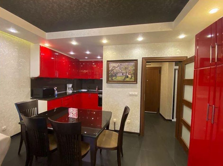 Дава се под наем Двустаен апартамент в София, Студентски град - 65 кв.м за 750 € - Снимка #1