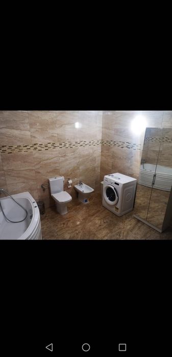 Închiriez apartament 2 camere- Carpaților+parcare