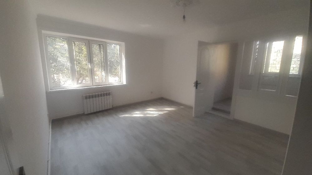 Квартира сотилади.2/1/1. 43.5кв.м. 25000.Файзли кўчаси.Чирчиқ аркада.