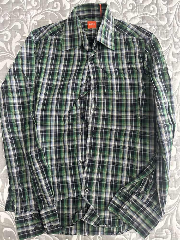 Cǎmaşǎ Hugo Boss!