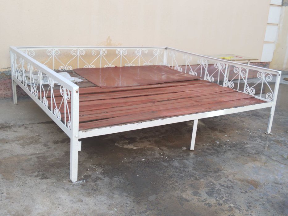 Srochno Tapchan Karavot sotiladi