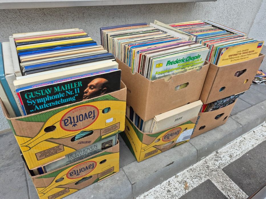 Vand Lot 100lp Discuri Vinil muzică clasică pentru pick Up RTM 33