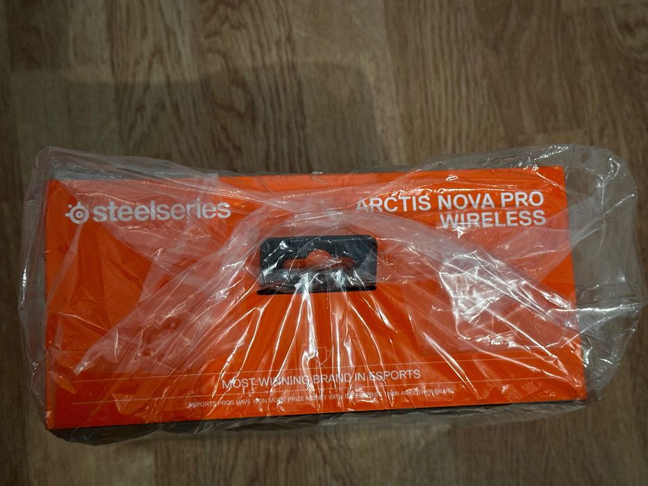 Casti SteelSeries Arctis Nova Pro Wireless