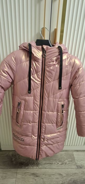 Зимняя куртка на девочку