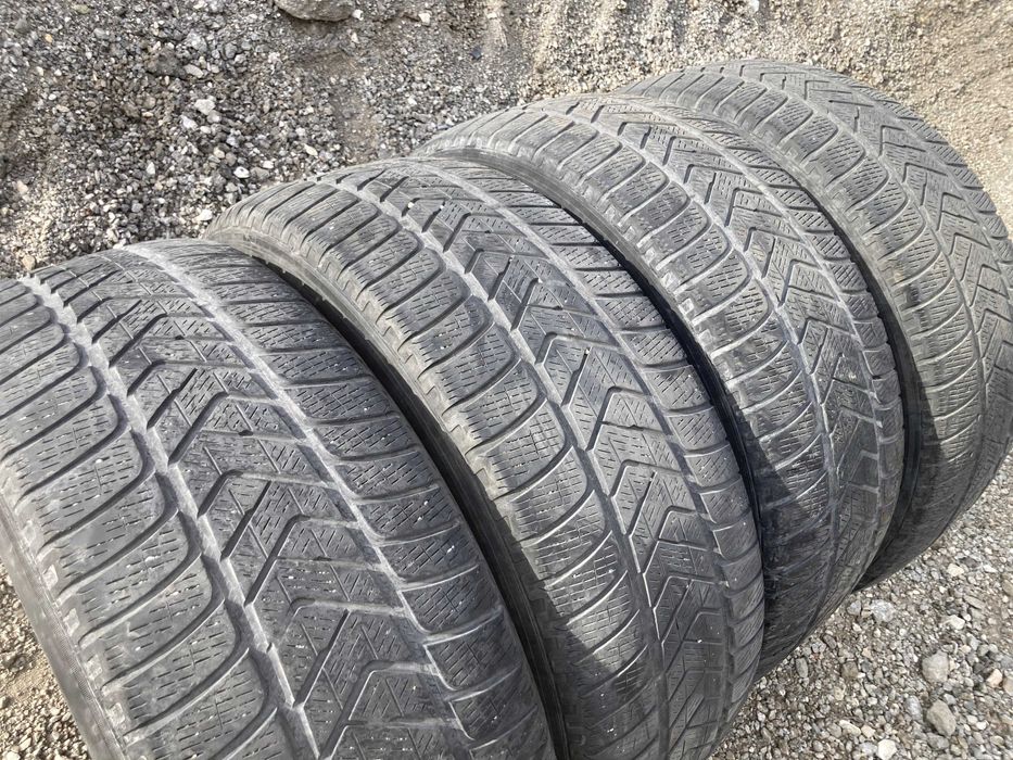Всесезонни гуми 235 60 18 PIRELLI dot 19