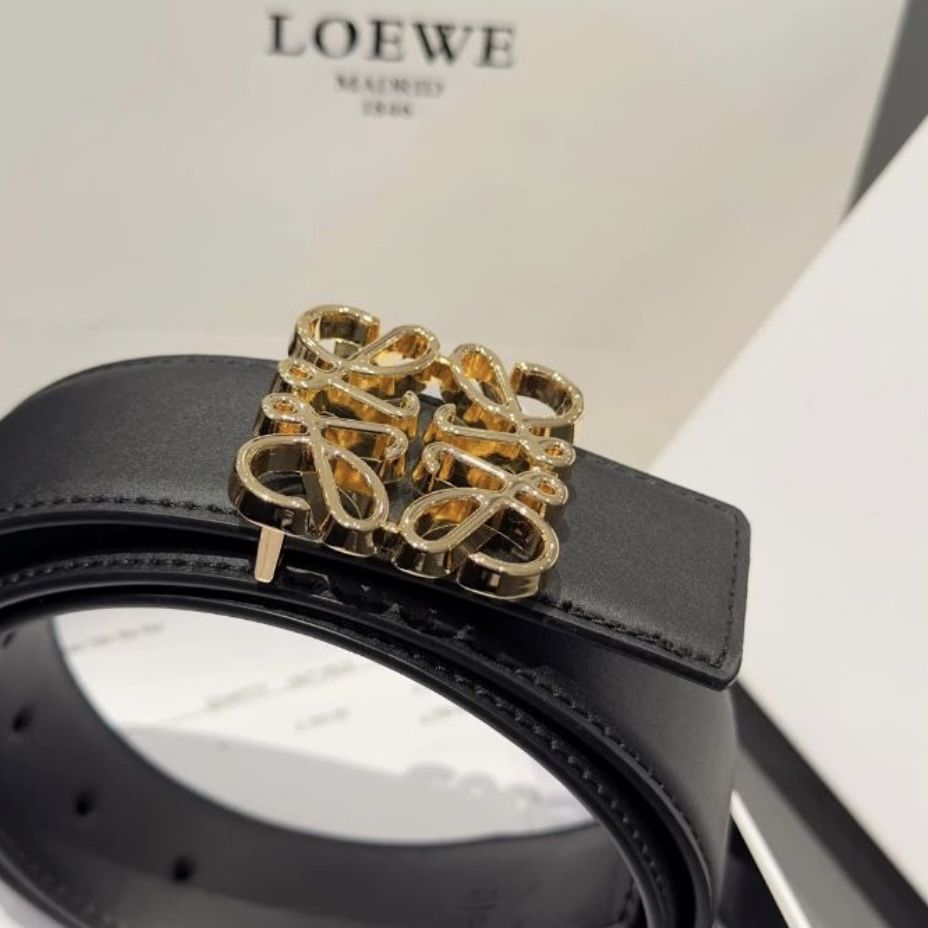 LOEWE оригинален колан