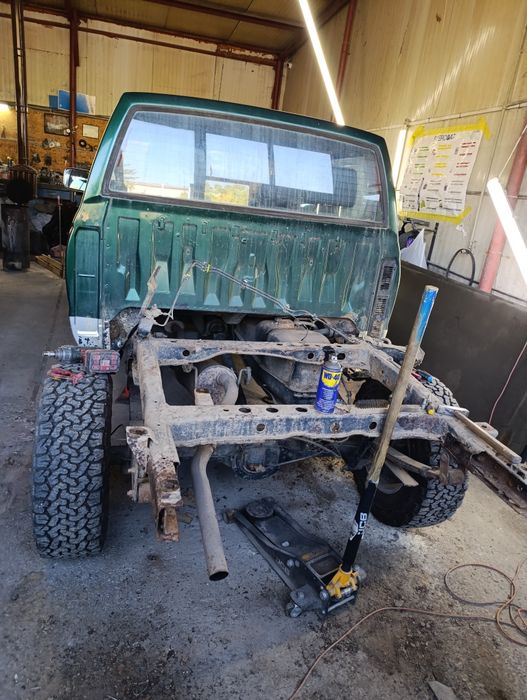 Смяна на шаси за пикапи