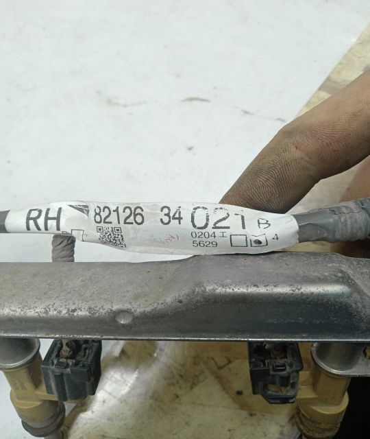 Rampa injectoare cu injectoare 23250-0s020  8212634021  3.0 d-4d d4d Toyota Tundra 2 (facelift) ser