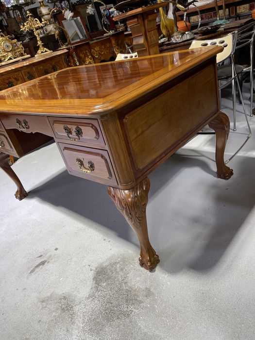 Birou din lemn masiv, stil Chippendale