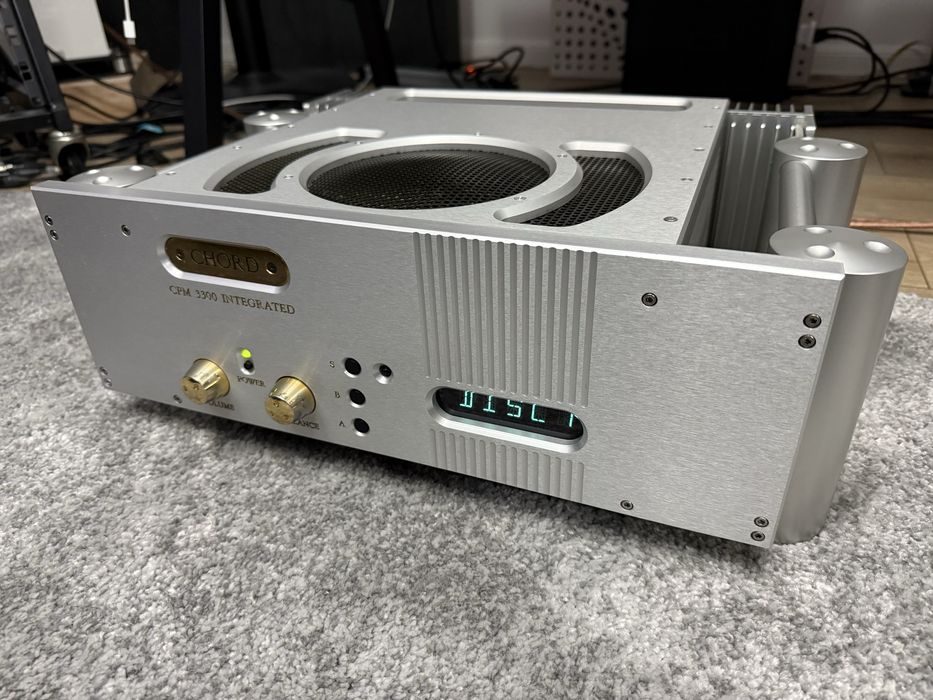 Amplificator Chord CPM 3300 (B&W, Focal, Luxman, Accuphase)