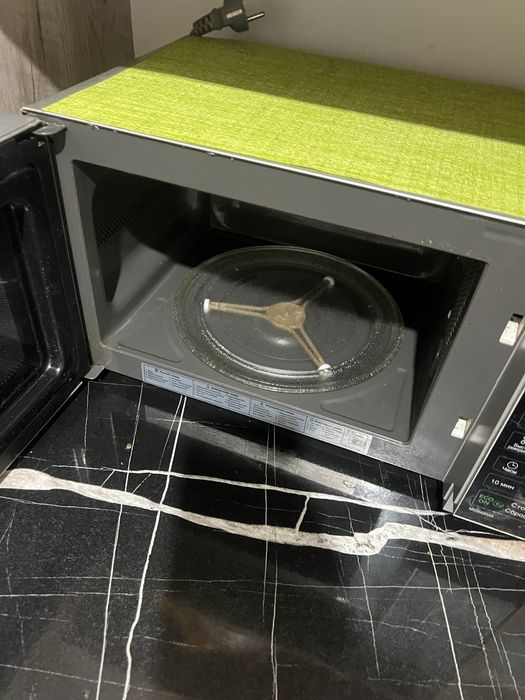 Продаеться микраволновка